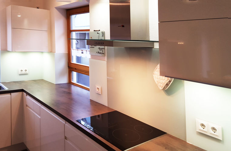 Lackierte Küchenrückwand Glas, Glaserei Andreas Asam Augsburg